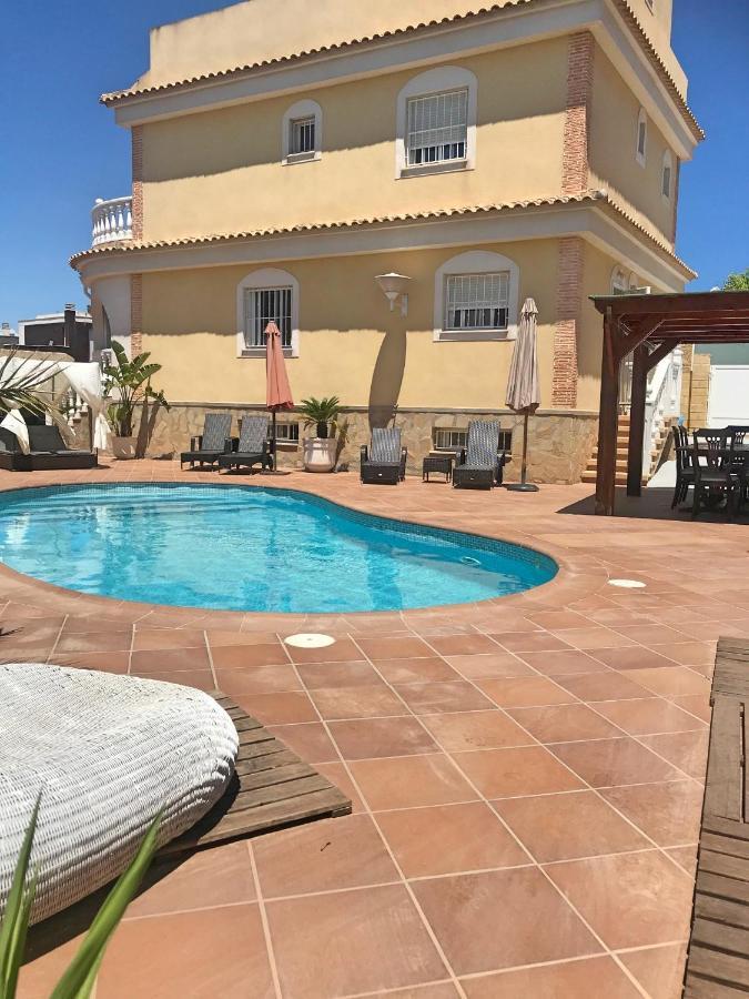 Vickys Villa Puerto Marino Экстерьер фото