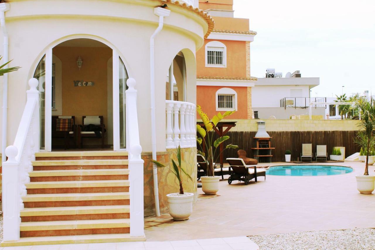 Vickys Villa Puerto Marino Экстерьер фото